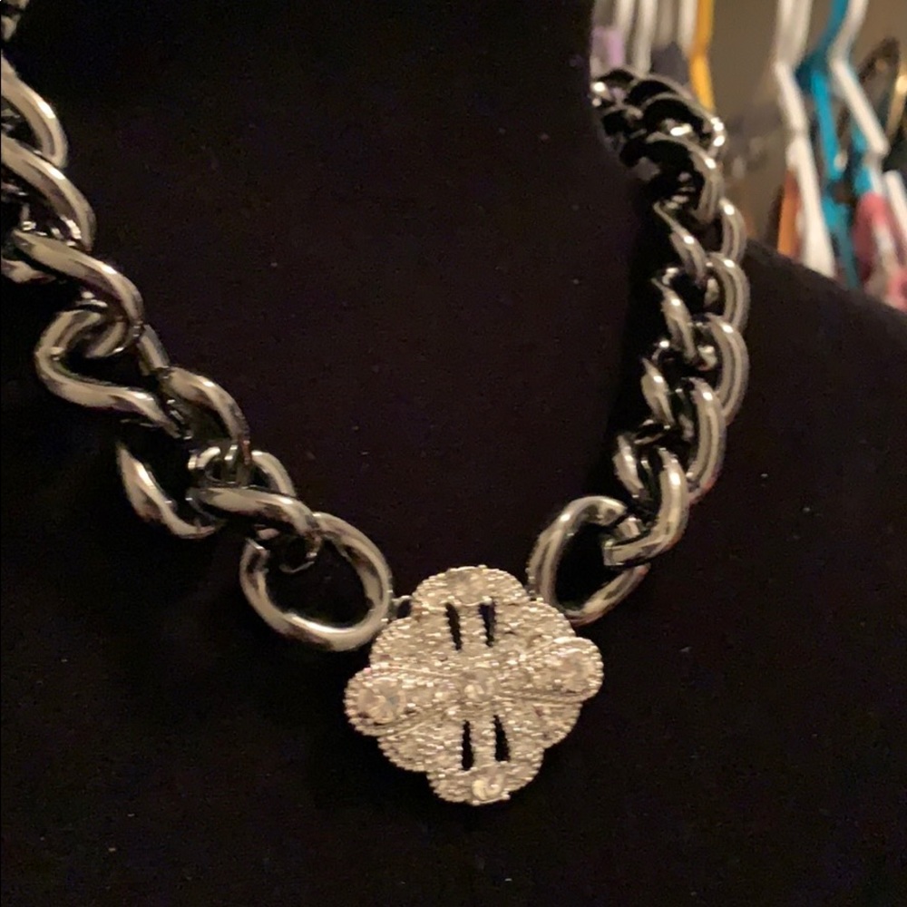 Chunky chain necklace with Rhinestone pendant